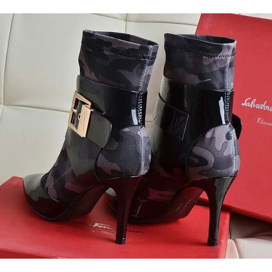 2016 Ferragamo women Boots in Patent leather