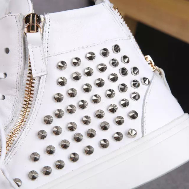 2016 Giuseppe Zanotti Calfskin leather shoes with rivet