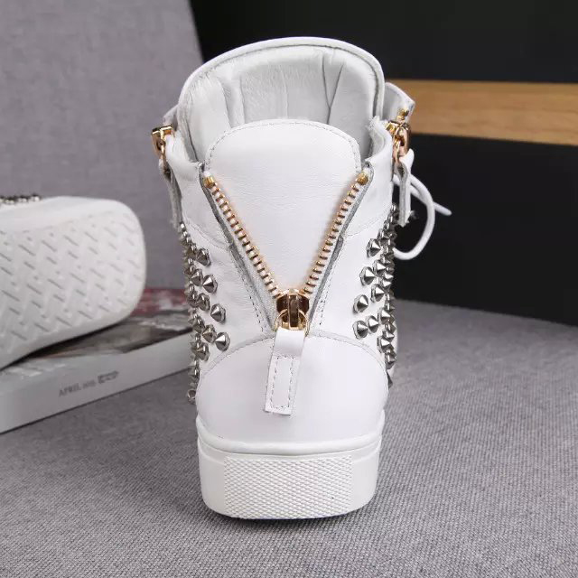 2016 Giuseppe Zanotti Calfskin leather shoes with rivet