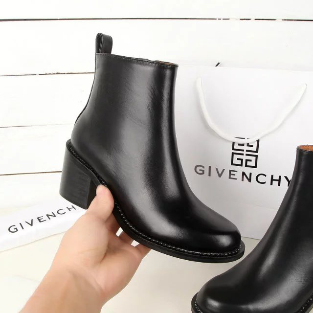 2016 Givenchy women Boots in Calfskin leather