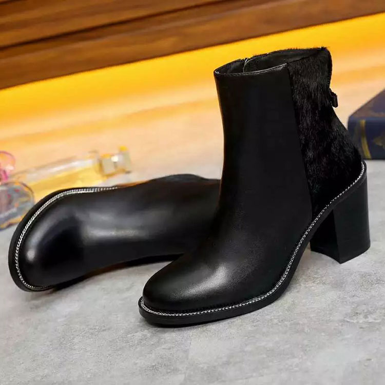 2016 Givenchy women Boots in Calfskin leather and horse hair