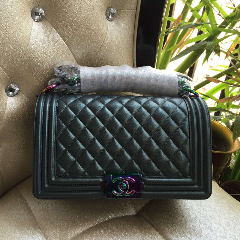 2016 LE Boy Chanel Flap Shoulder Bag Original Goatskin Leather A67086 Green