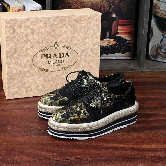 2016 Latest Prada classic women Shoes