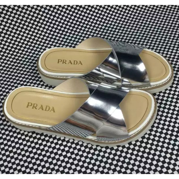 2016 Latest Prada women Shoes in Patent leather