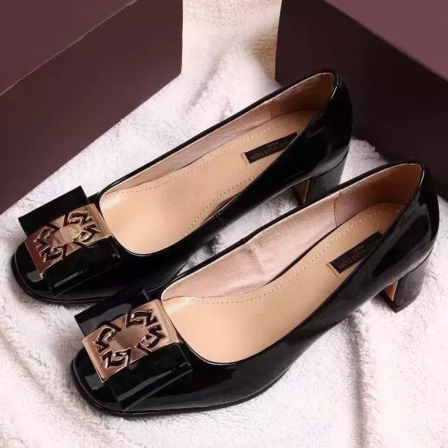 2016 Louis vitton women casual shoes in Patent leather 5CM