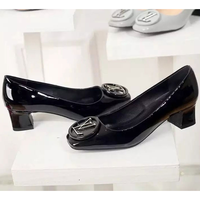 2016 Louis vitton women shoes in Patent leather Heel Height 4.5cm