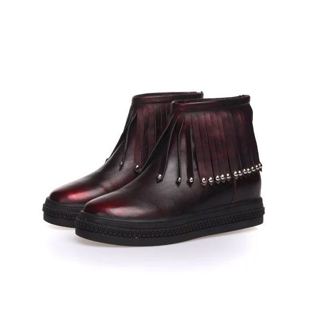 2016 Mcqueen women Boots in Calfskin leather