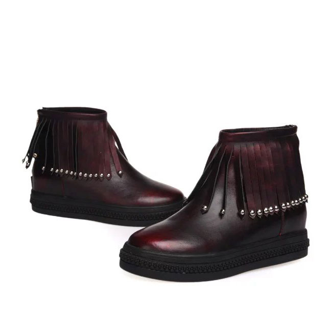 2016 Mcqueen women Boots in Calfskin leather