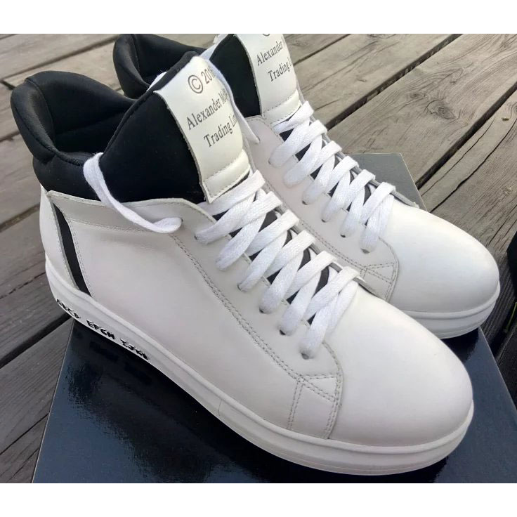 2016 Mcqueen women Sneakers shoes in Calfskin leather