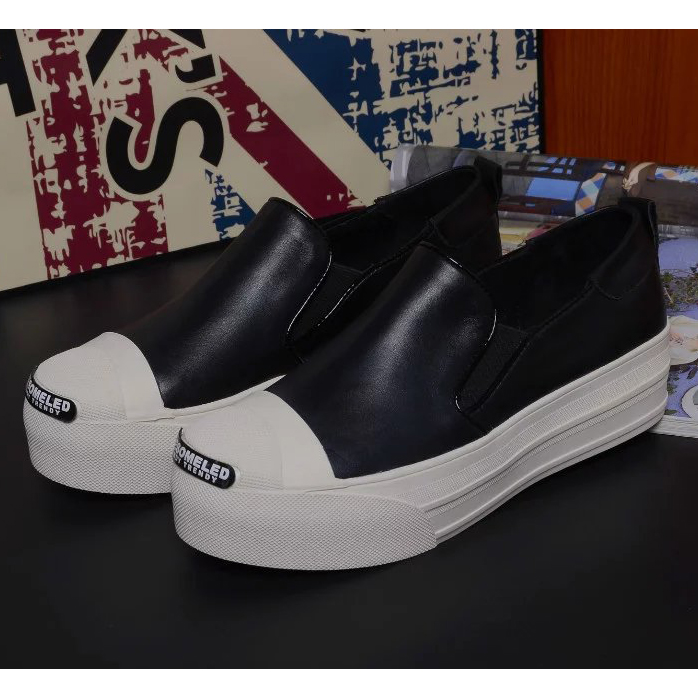 2016 Mcqueen women sneakers shoes in Calfskin leather