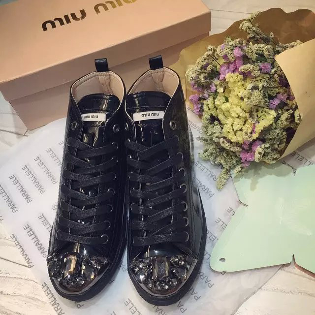 2016 Miu Miu Patent leather casual shoes with Diamonds