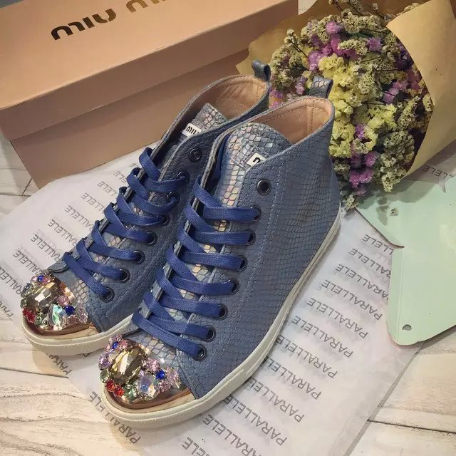 2016 Miu Miu Patent leather casual shoes with Diamonds