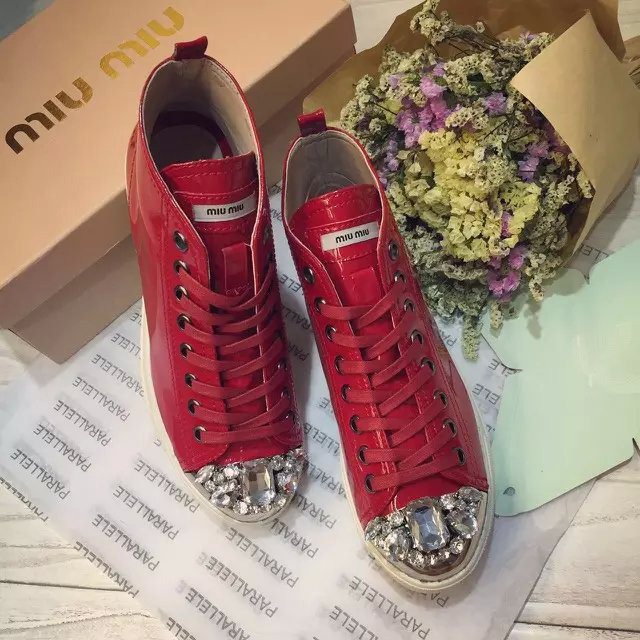 2016 Miu Miu Patent leather casual shoes with Diamonds