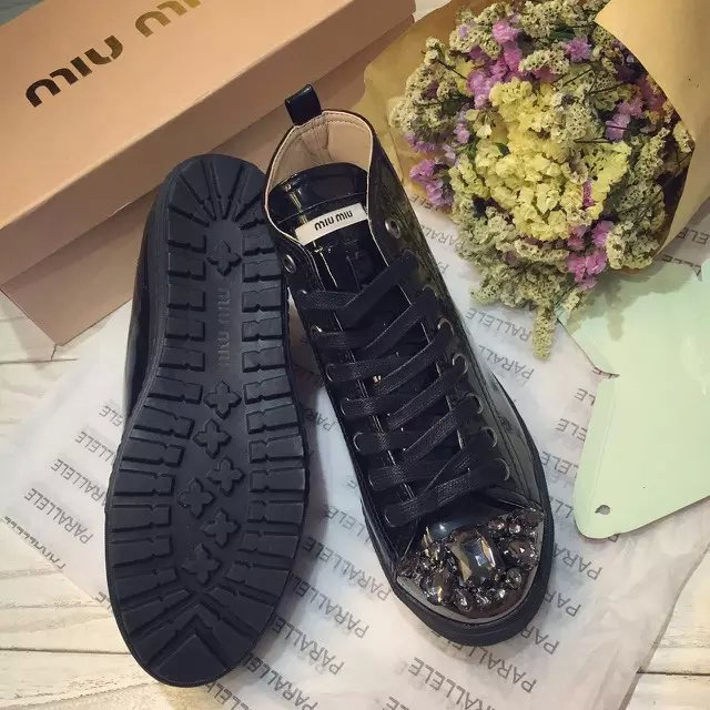 2016 Miu Miu Patent leather casual shoes with Diamonds