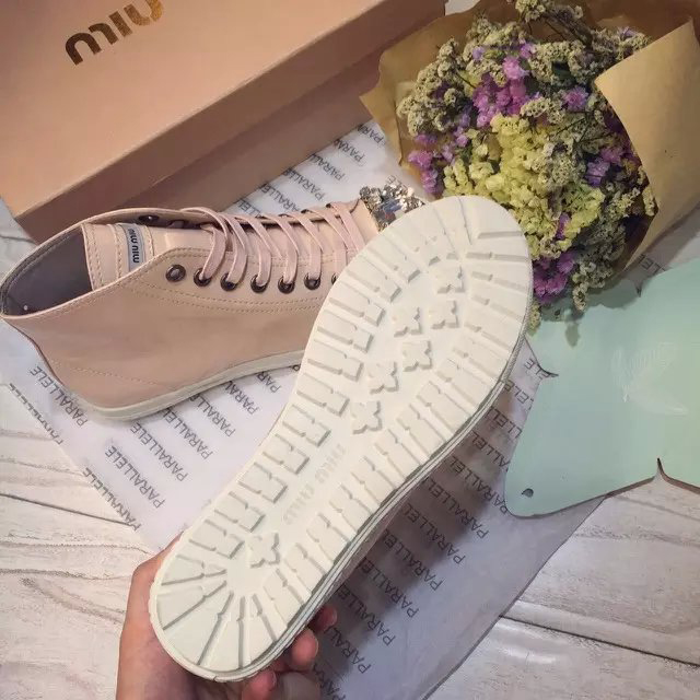 2016 Miu Miu Patent leather casual shoes with Diamonds