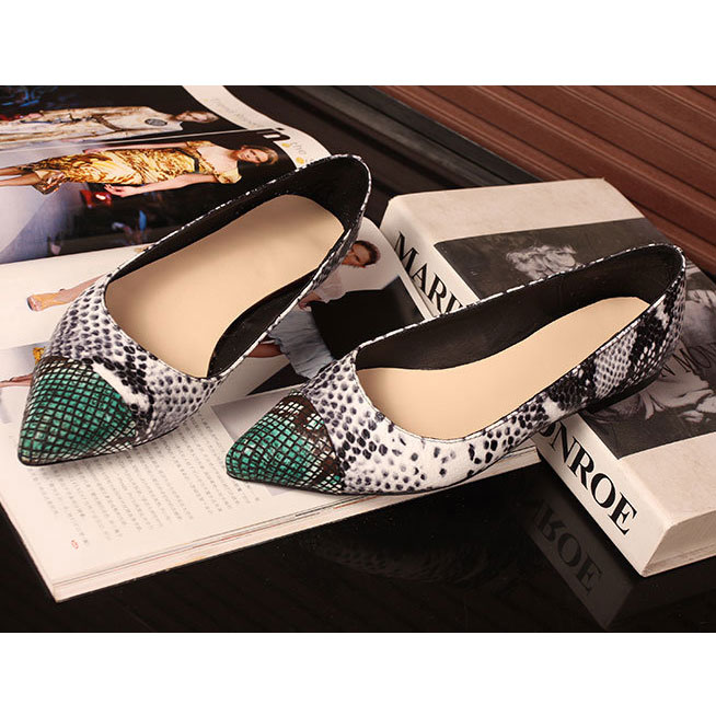 2016 Miu Miu women Flats shoes in Snake stripes