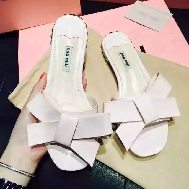 2016 Miu Miu women Slippers in Patent leather