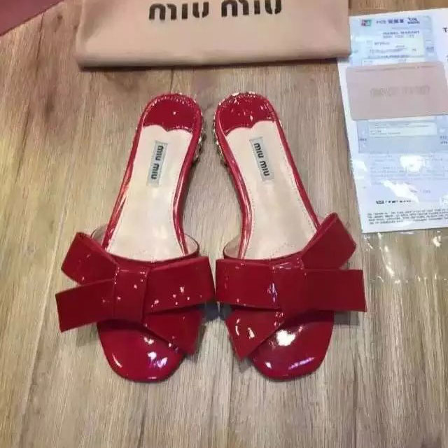 2016 Miu Miu women Slippers in Patent leather