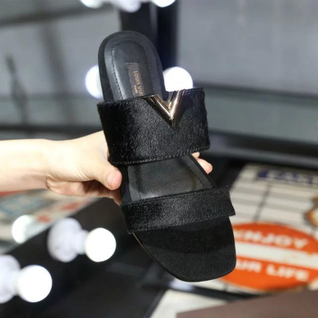 2016 New Louis vitton women Slippers in horse hair