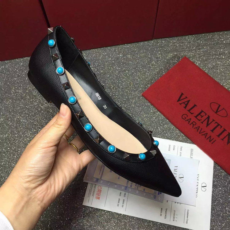 2016 New Valentino women Flat shoes in Litchi stripes leather