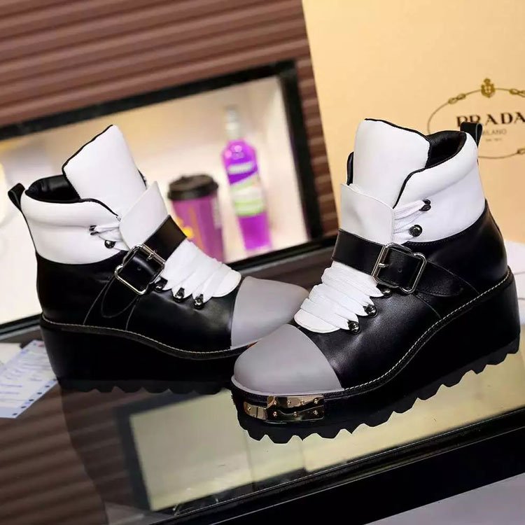 2016 Prada women Boots in Calfskin leather