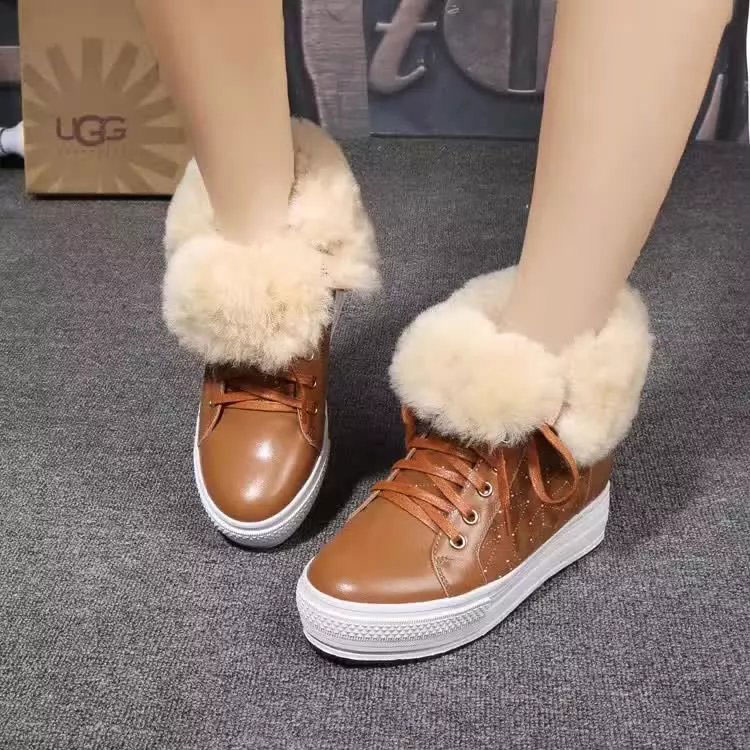 2016 UGG women boots in Sheepskin leather