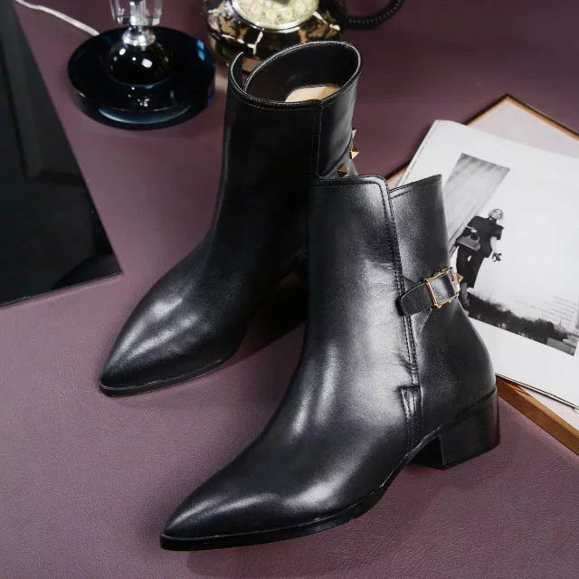 2016 Valentino women Boots in Calfskin leather