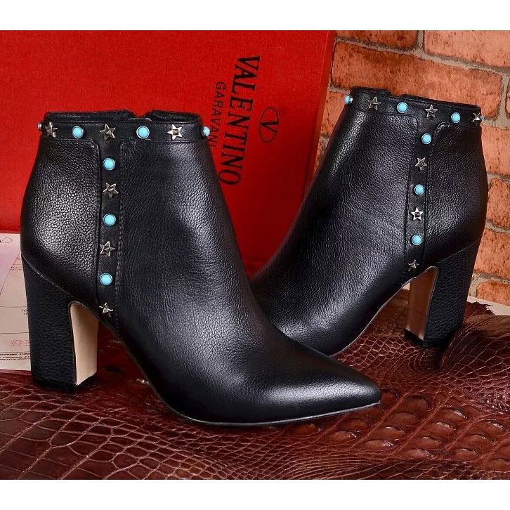 2016 Valentino women Boots in Calfskin leather