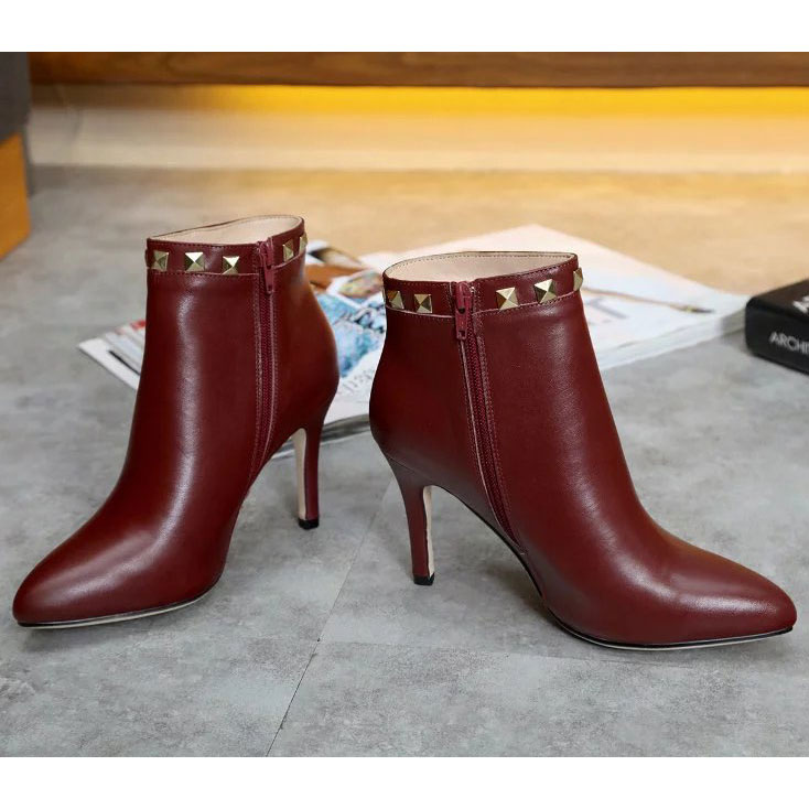 2016 Valentino women Boots in Calfskin leather