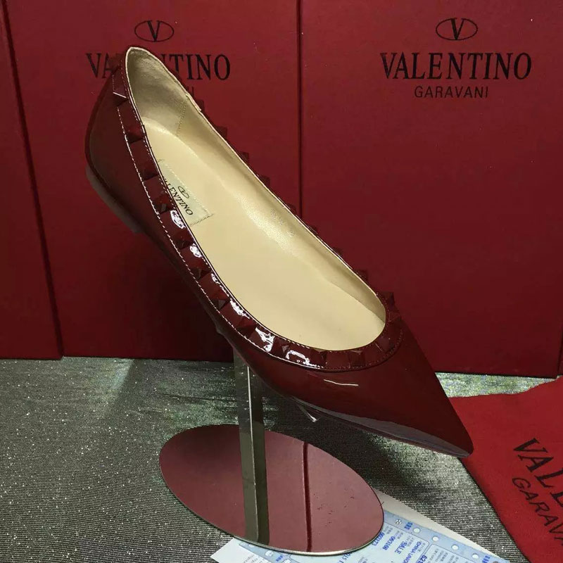 2016 Valentino women Flat shoes in Patent leather with Rivet