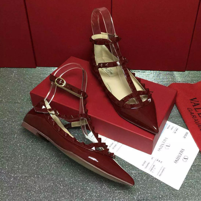 2016 Valentino women Flat shoes in Patent leather with Rivet