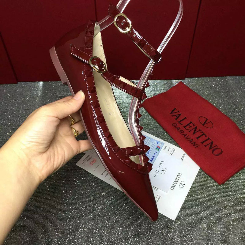 2016 Valentino women Flat shoes in Patent leather with Rivet