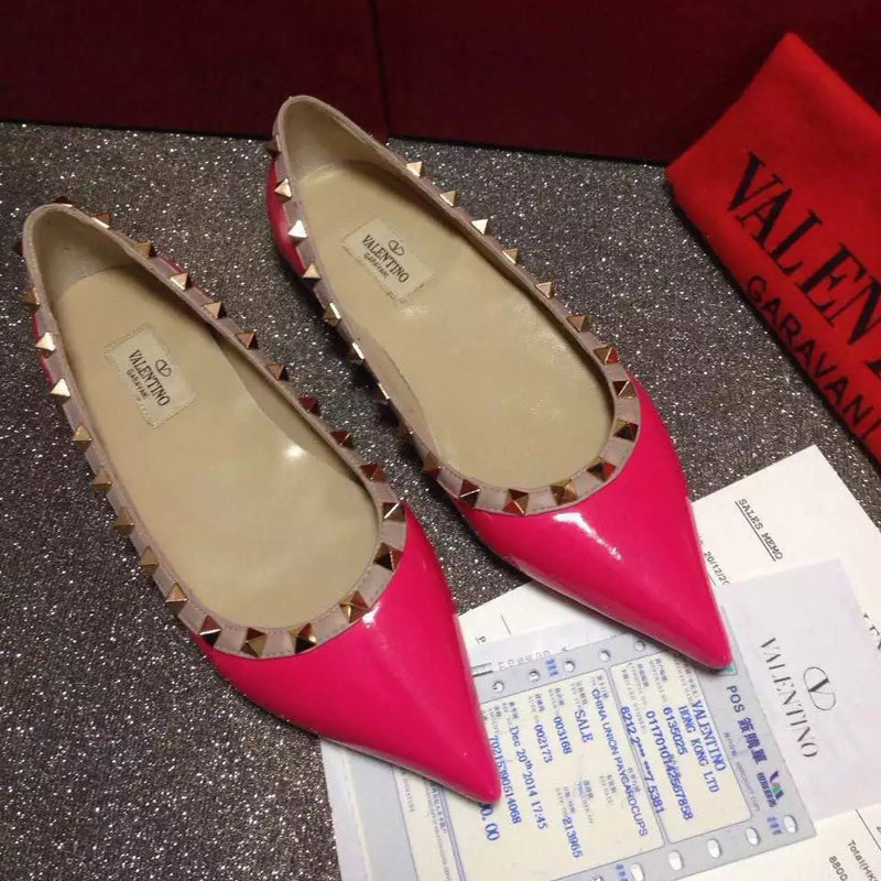 2016 Valentino women Flat shoes in patent leather with Rivet