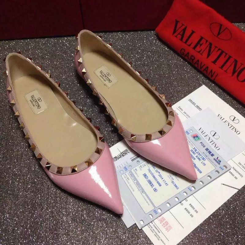 2016 Valentino women Flat shoes in patent leather with Rivet