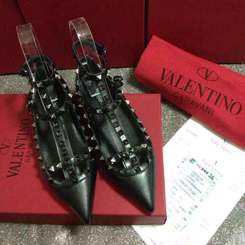 2016 Valentino women Flat shoes in sheepskin leather with Rivet