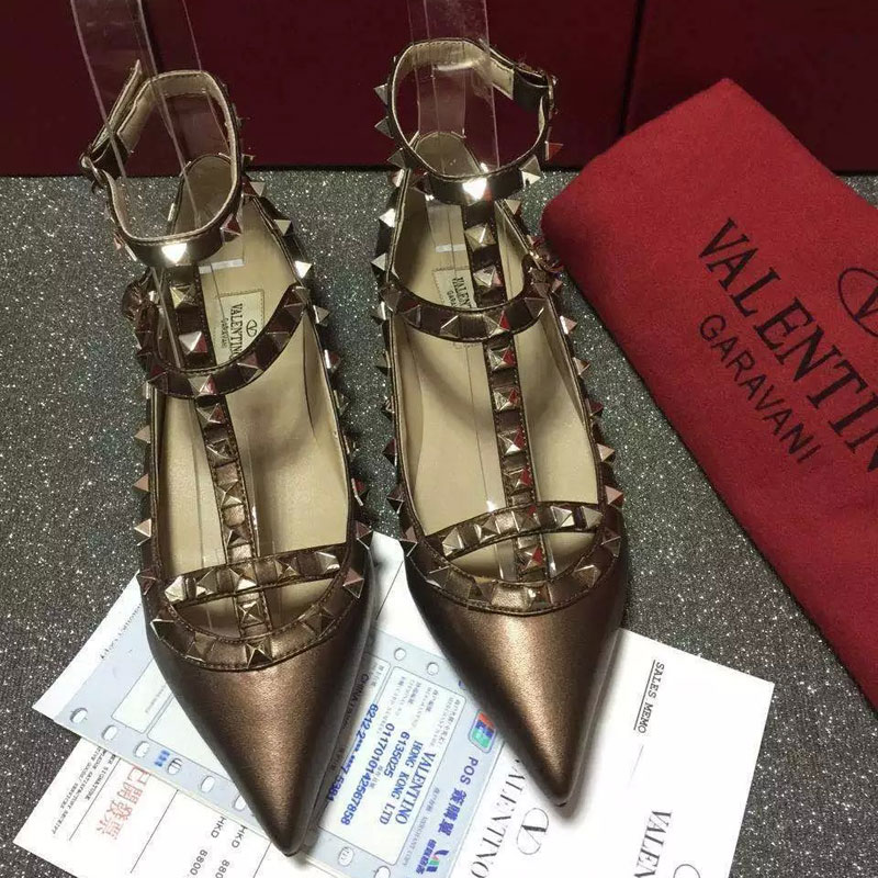 2016 Valentino women Flat shoes in sheepskin leather with Rivet