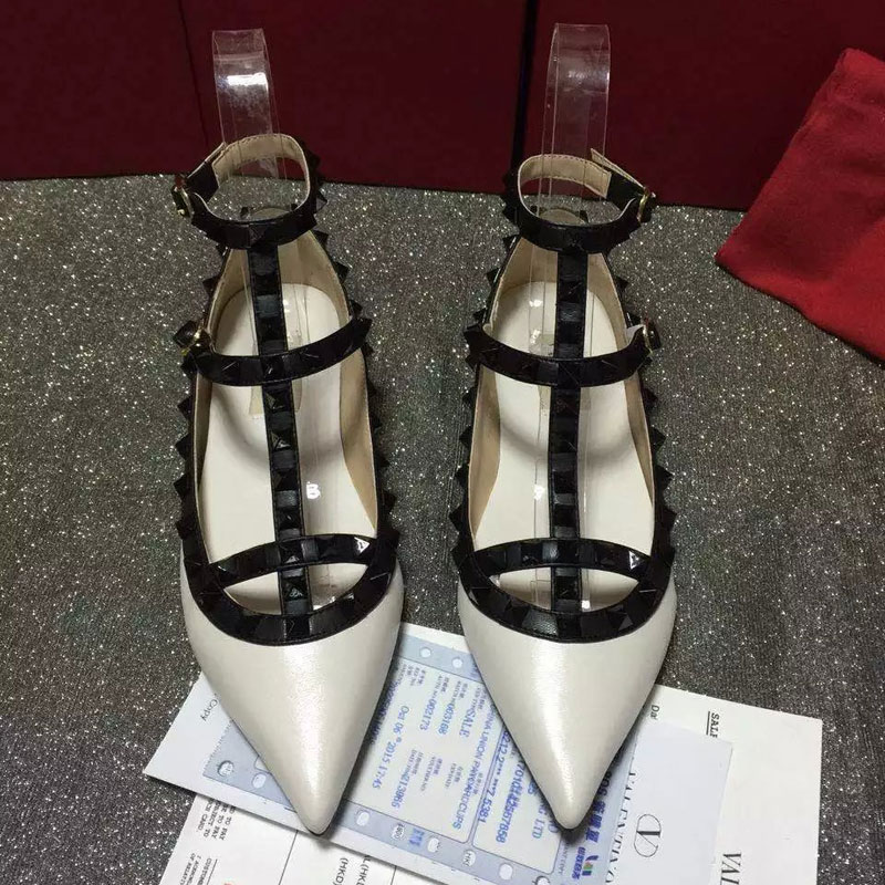 2016 Valentino women Flat shoes in sheepskin leather with Rivet