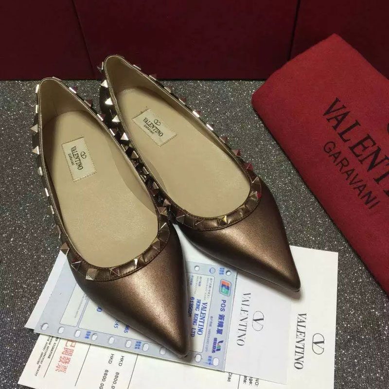 2016 Valentino women Flat shoes in sheepskin leather with Rivet