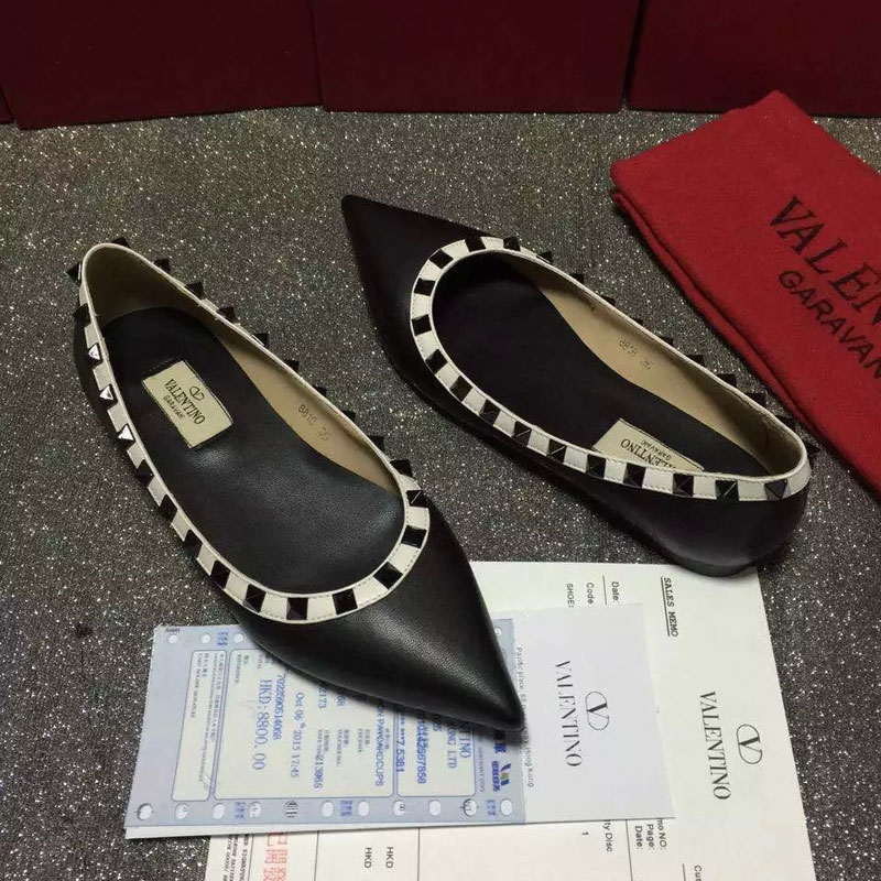 2016 Valentino women Flat shoes in sheepskin leather with Rivet