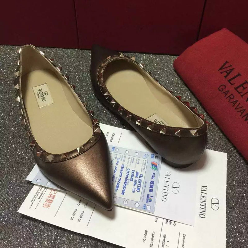 2016 Valentino women Flat shoes in sheepskin leather with Rivet