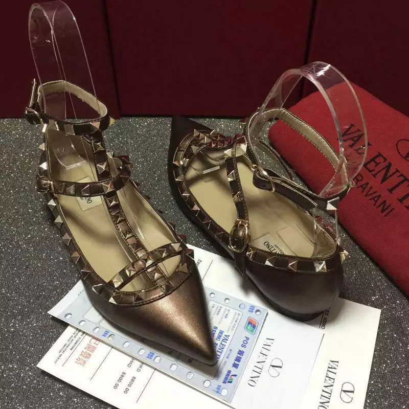 2016 Valentino women Flat shoes in sheepskin leather with Rivet