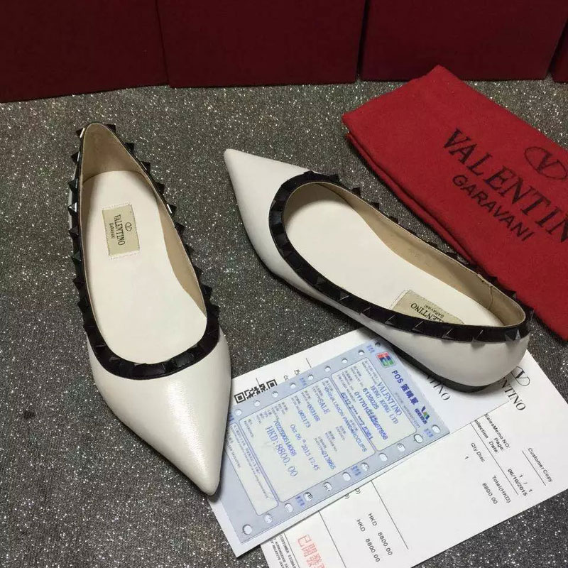 2016 Valentino women Flat shoes in sheepskin leather with Rivet