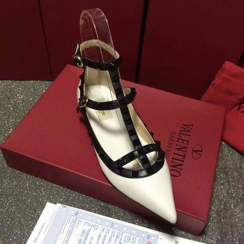 2016 Valentino women Flat shoes in sheepskin leather with Rivet