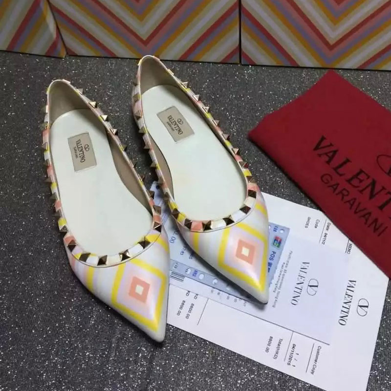 2016 Valentino women Flat shoes with Rivet