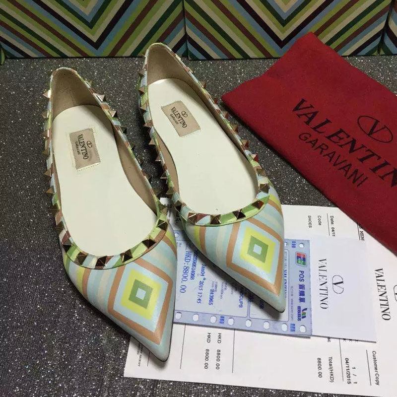 2016 Valentino women Flat shoes with Rivet