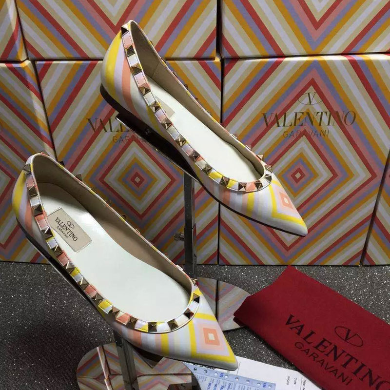 2016 Valentino women Flat shoes with Rivet