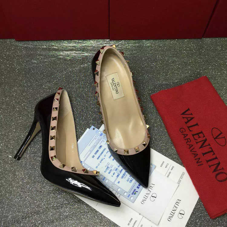 2016 Valentino women shoes in Patent leather with Rivet 9.5cm