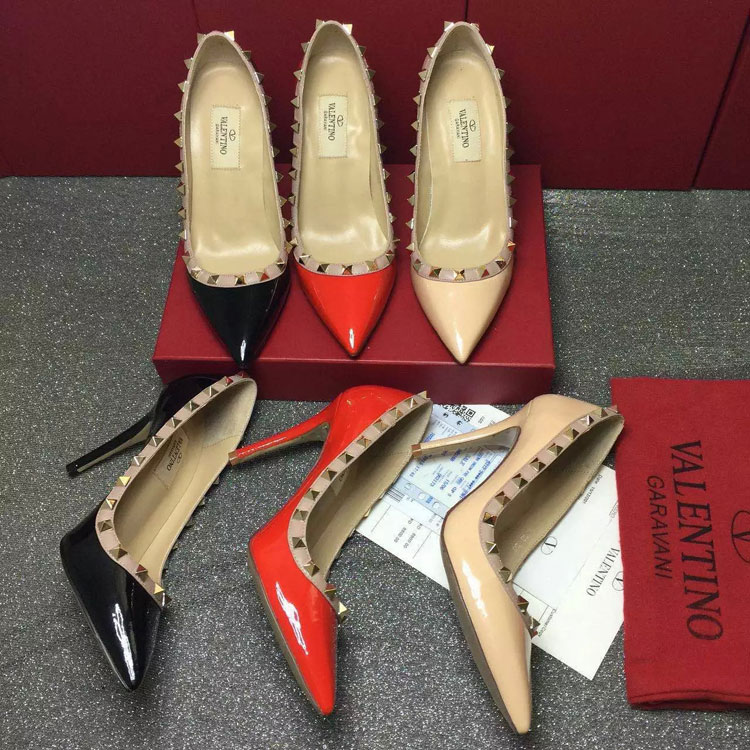 2016 Valentino women shoes in Patent leather with Rivet 9.5cm