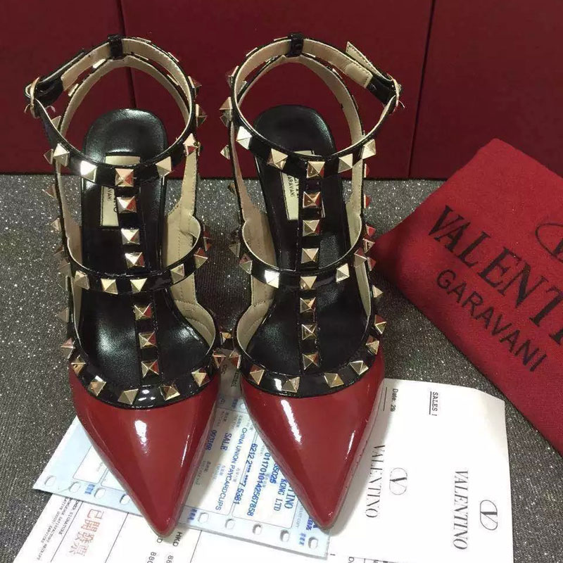 2016 Valentino women shoes in Patent leather with Rivet Heel Height 9.5cm