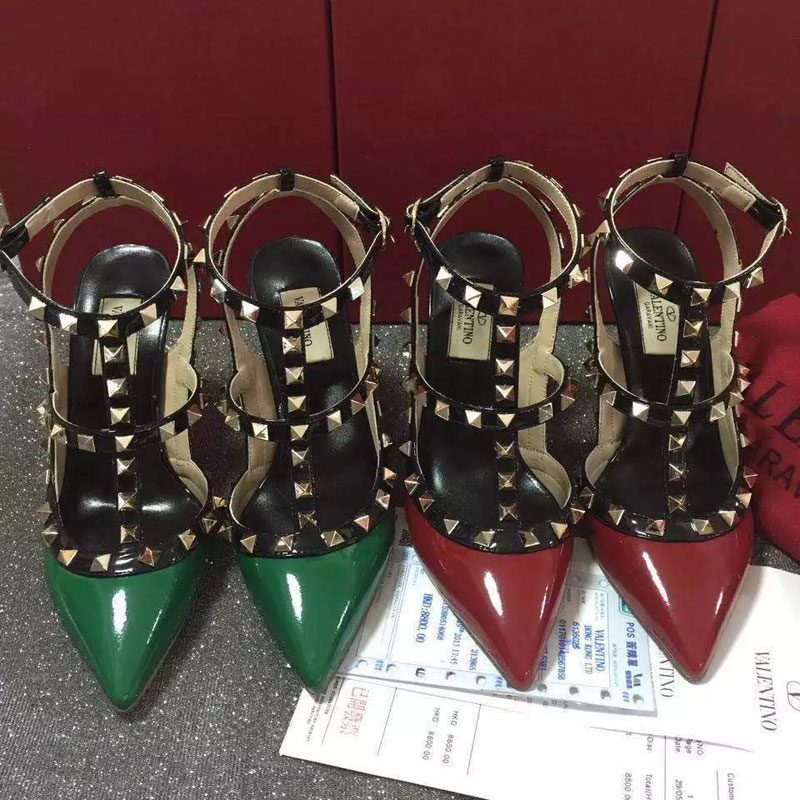 2016 Valentino women shoes in Patent leather with Rivet Heel Height 9.5cm